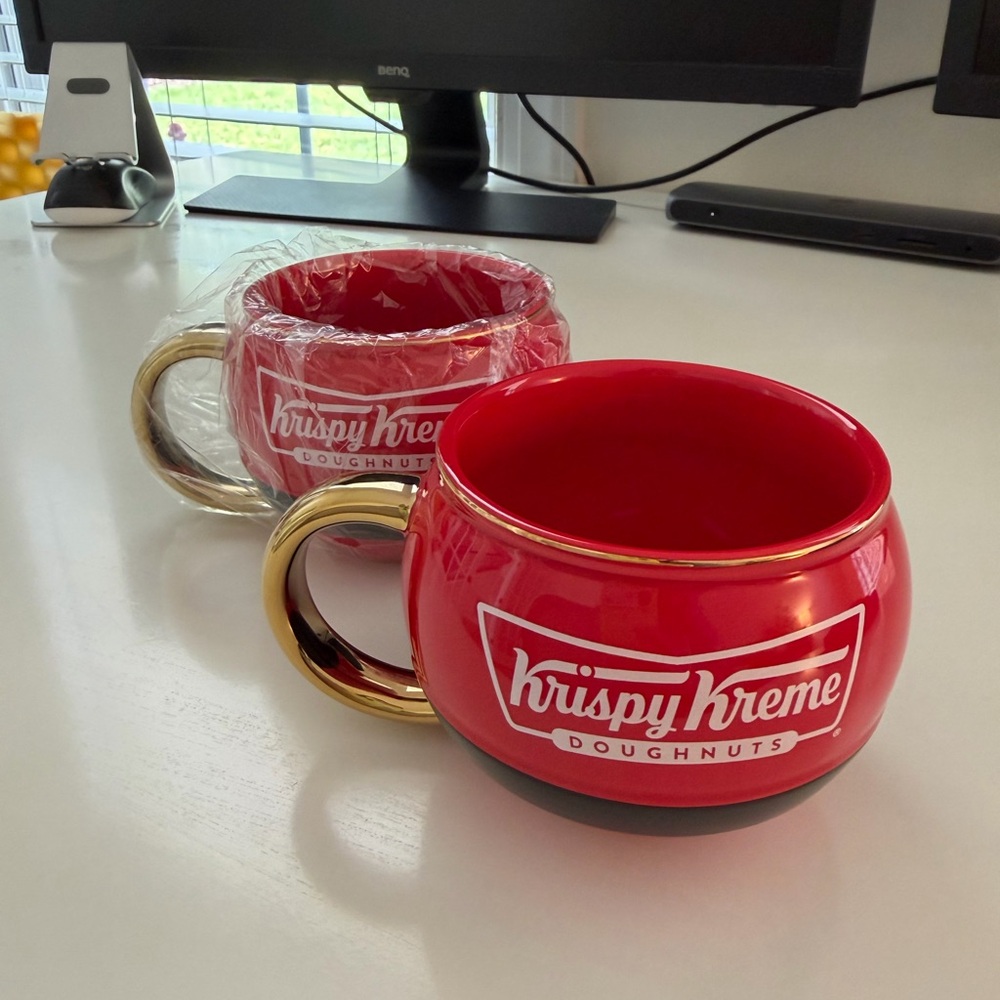 NEW Krispy Kreme Christmas Mugs